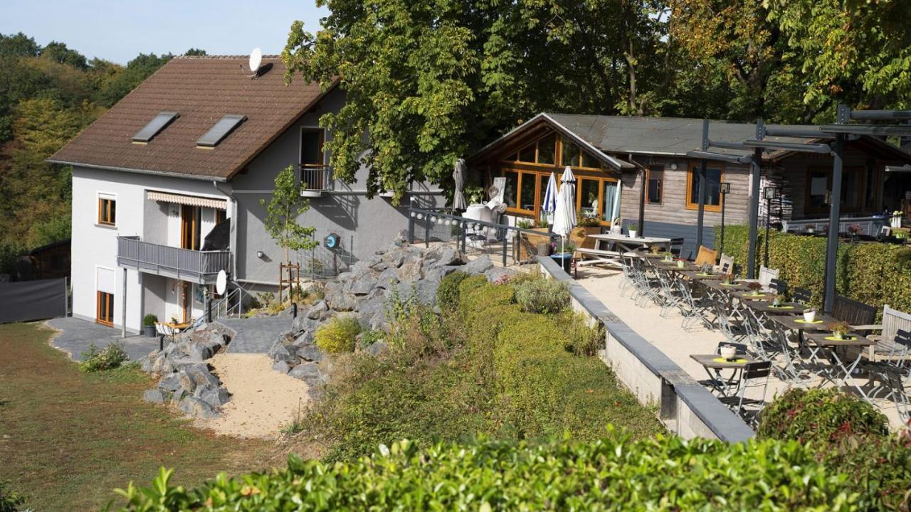 Wohnfuehloasen In Laendlicher Idylle Weitersburg Exterior foto